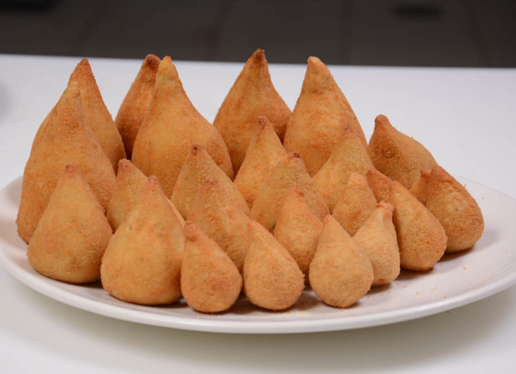 Coxinhas Grandes e Pequenas